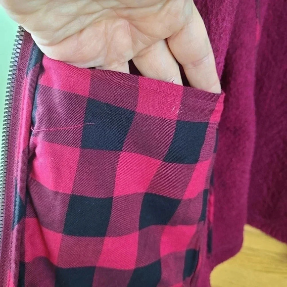 LL Bean women's cable knit 1/4 zip Pullover Sweater fleece collar and cuffs L - Picture 14 of 14